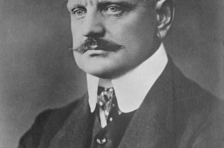 Composer Jean Sibelius, 1913. Daniel Nyblin via wikicommons